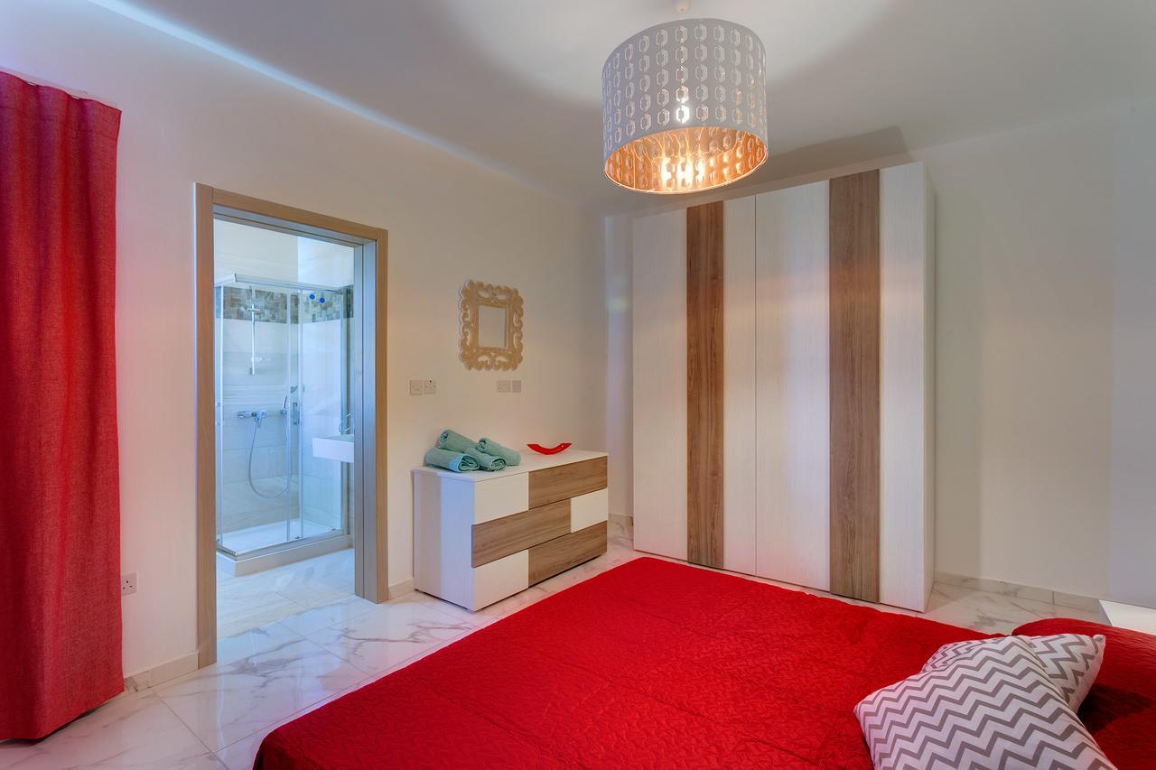 Marvelous 2 Bedroom Apartment By The Sea Qawra Exterior photo