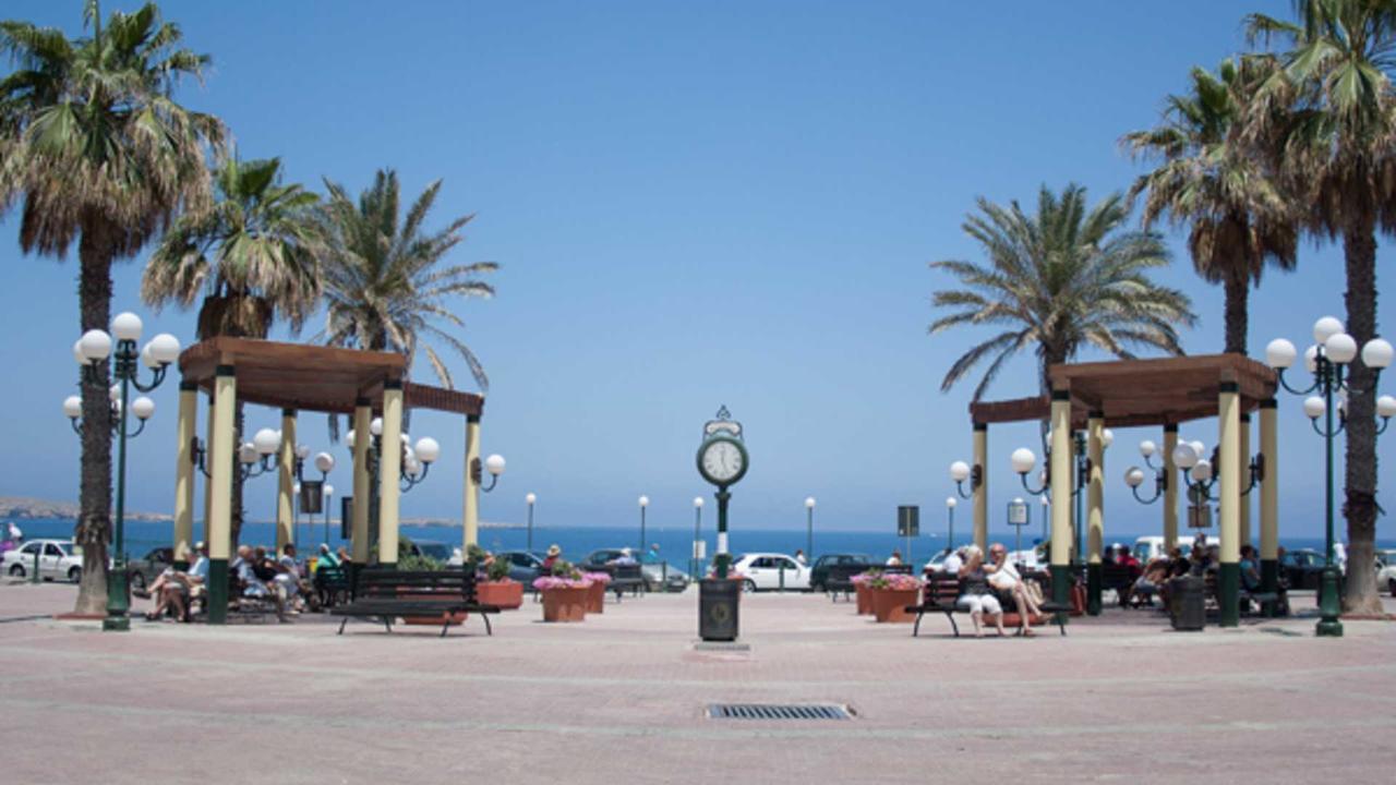 Marvelous 2 Bedroom Apartment By The Sea Qawra Exterior photo